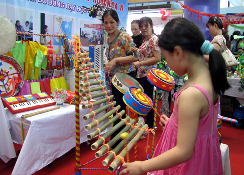 Cách làm bài văn thuyết minh